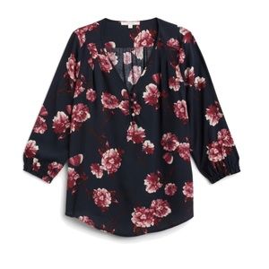 3/4 sleeve Navy and a pink floral blouse